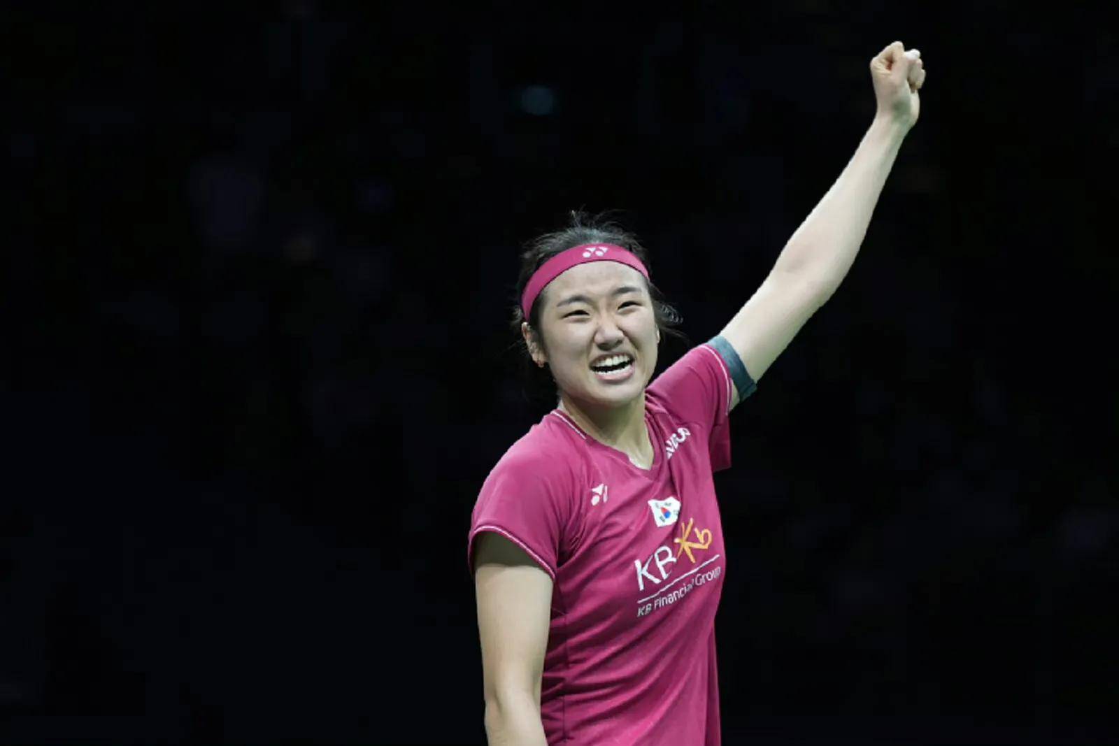 日本羽毛球队轻取韩国羽毛球队，辛杜完成帽子戏法