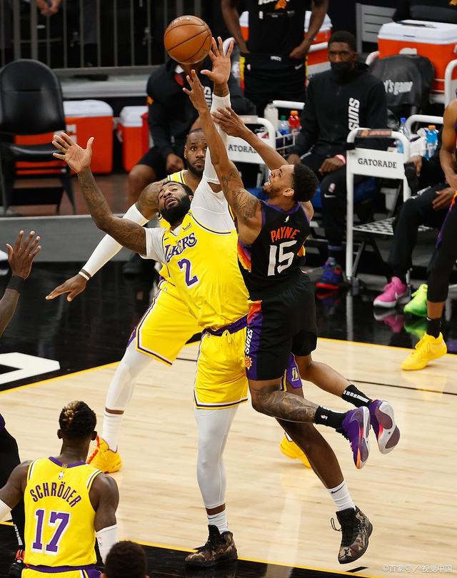 关于掘金横扫湖人,哈里斯统治全场的信息 关于掘金横扫湖人,哈里斯统治全场的信息