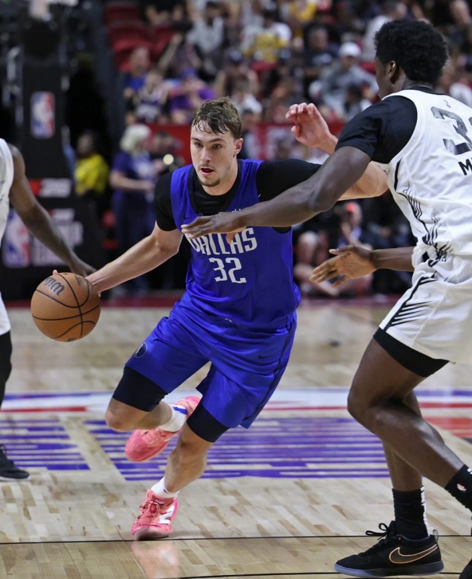 马刺碾压巴西男篮,卡鲁索一己之力扛起全队 马刺碾压巴西男篮,卡鲁索一己之力扛起全队