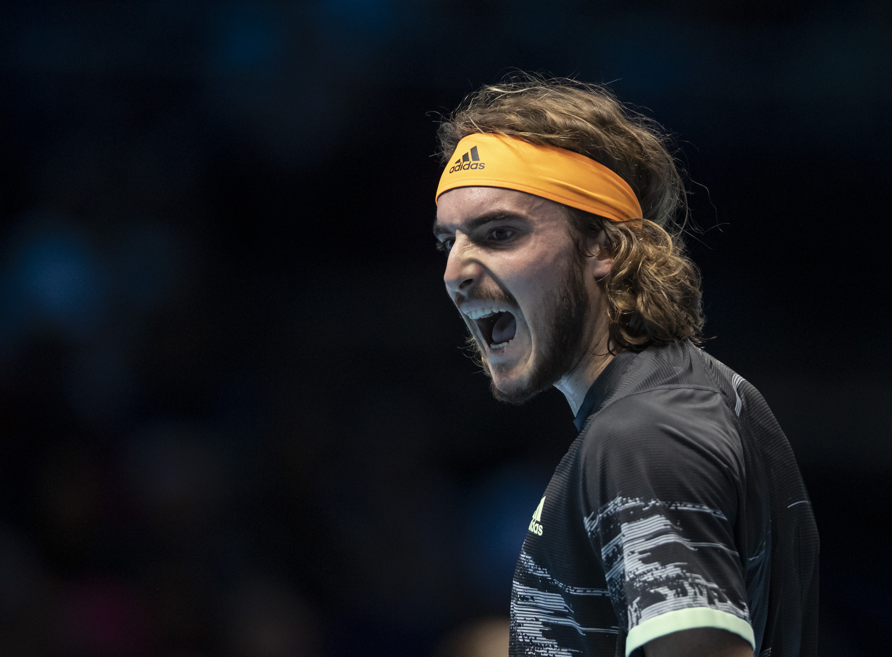 意大利网球队强势英国网球队,西西帕斯打破历史纪录的简单介绍 意大利网球队强势英国网球队,西西帕斯打破历史纪录的简单介绍