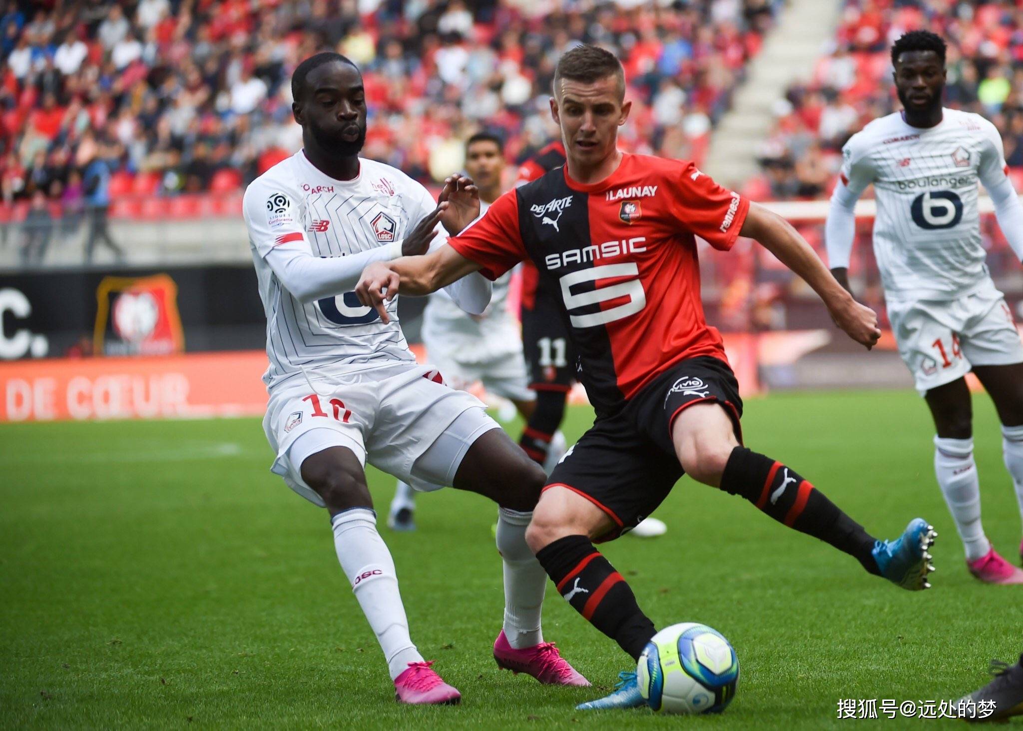 马德里竞技客场大胜瓦伦西亚，继续追赶领头羊的简单介绍