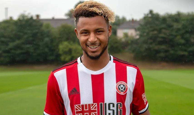 包含谢菲联后防失误连连,状态下滑明显的词条 包含谢菲联后防失误连连,状态下滑明显的词条