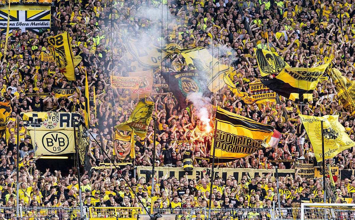 包含多特蒙德继续保持不败,主将表现出色领队夺胜的词条 包含多特蒙德继续保持不败,主将表现出色领队夺胜的词条