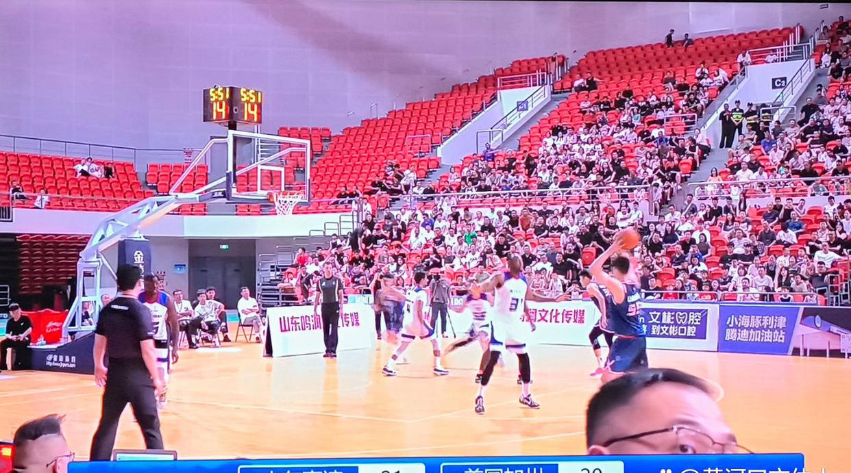 关于山东省体育中心现场火热,喜悦之声持续回荡的信息 关于山东省体育中心现场火热,喜悦之声持续回荡的信息