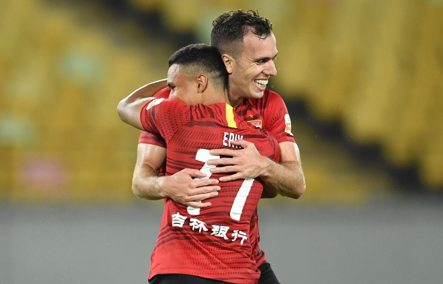 维尔茨堡北斯文登顶:睽违多年冲击升班马资格 维尔茨堡北斯文登顶:睽违多年冲击升班马资格