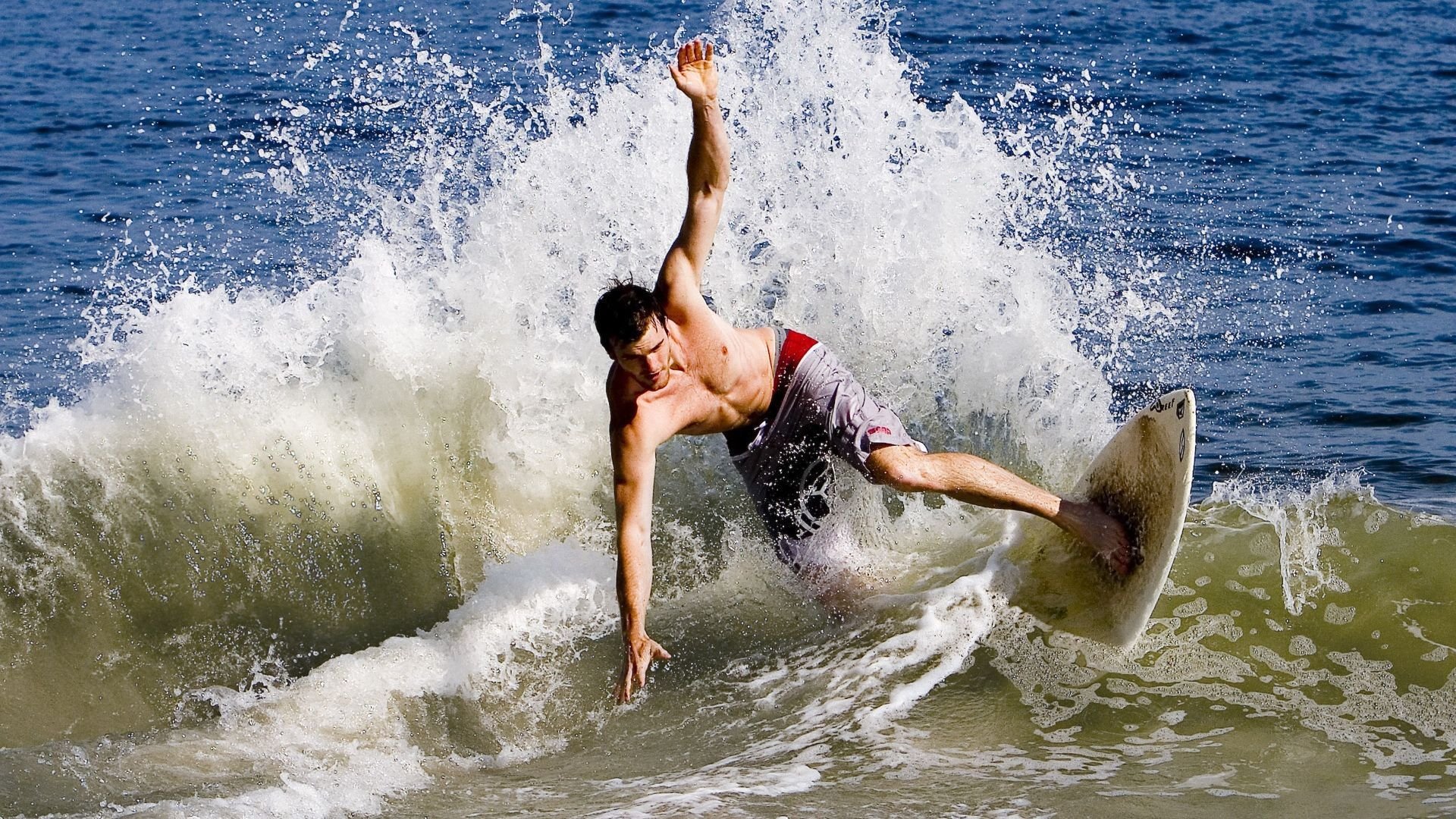 欧冠决赛之夜，帕尔默数据全面爆炸，新一代中场大师的诞生